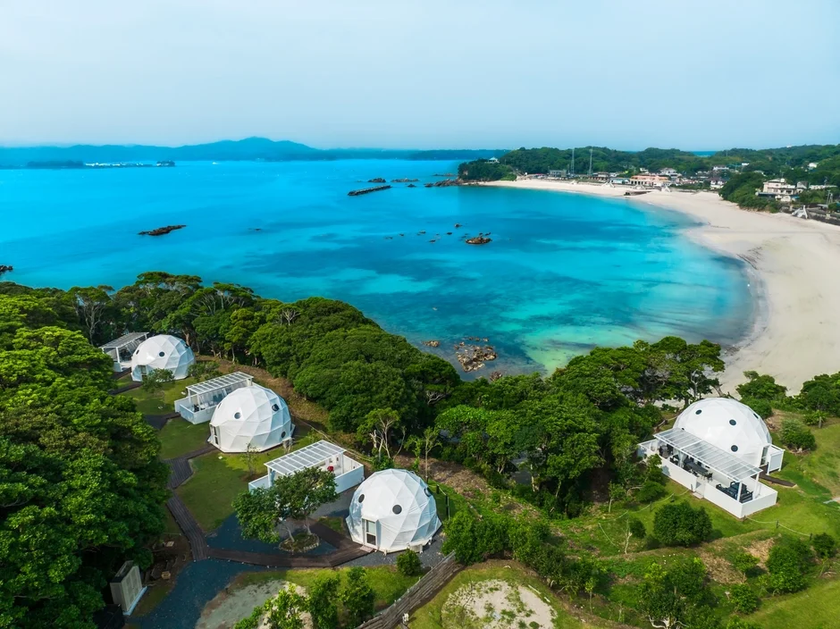 海、ビーチ、リゾート、グランピング、ドーム型テント