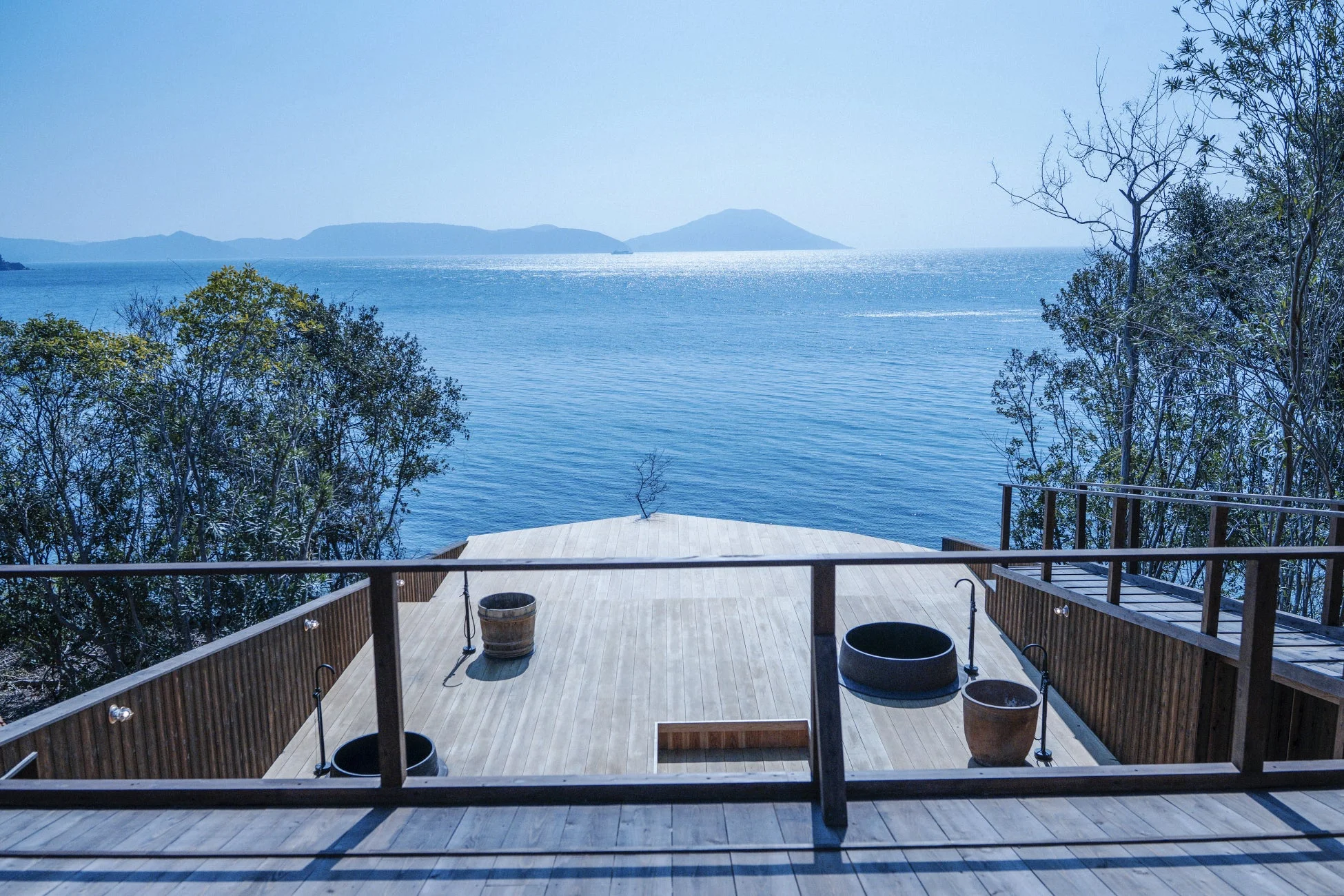 千年オリーブテラスのアウトドアバス